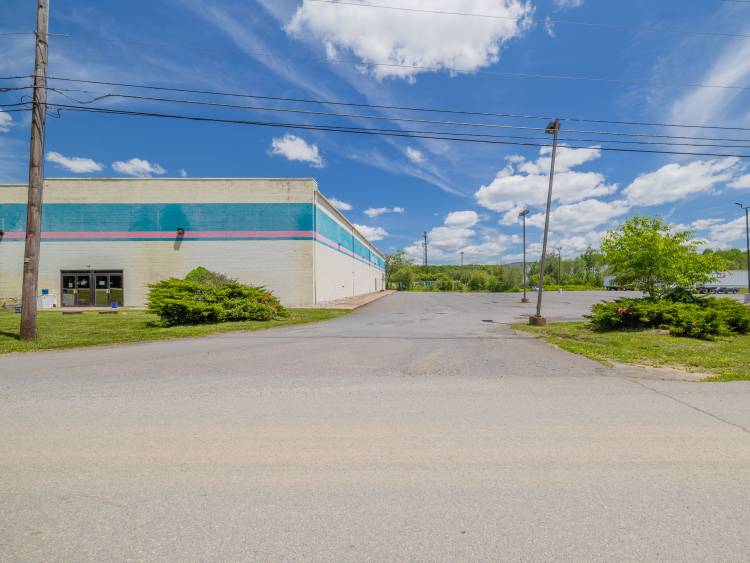 5357 Development Park Dr Pocono Summit Industrial building for sale