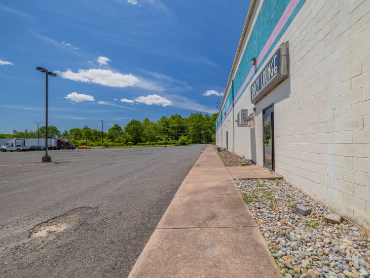 5357 Development Park Dr Pocono Summit Industrial building for sale