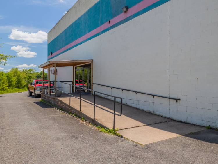 5357 Development Park Dr Pocono Summit Industrial building for sale