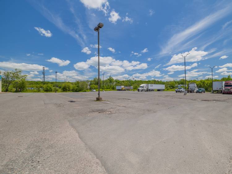 5357 Development Park Dr Pocono Summit Industrial building for sale