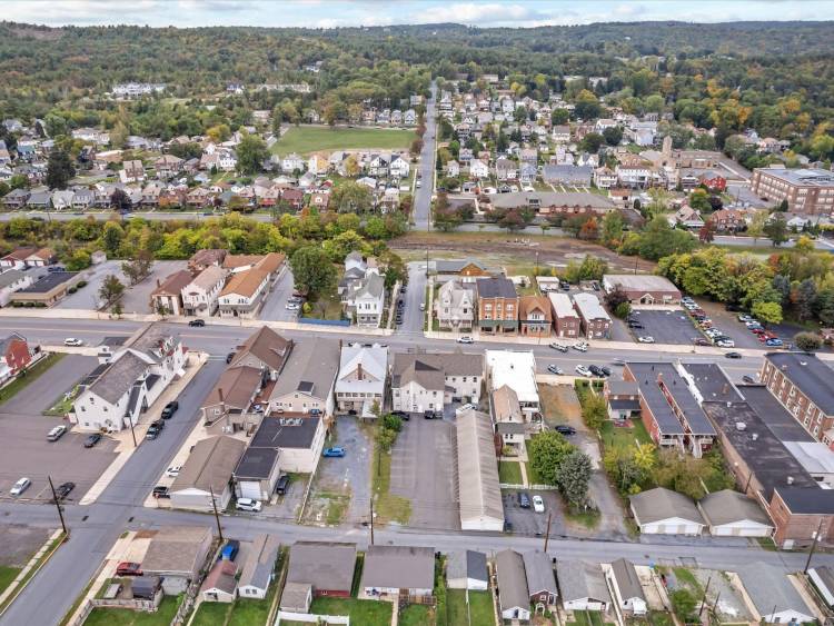 218 Delaware Ave Palmerton office mixed use building for sale