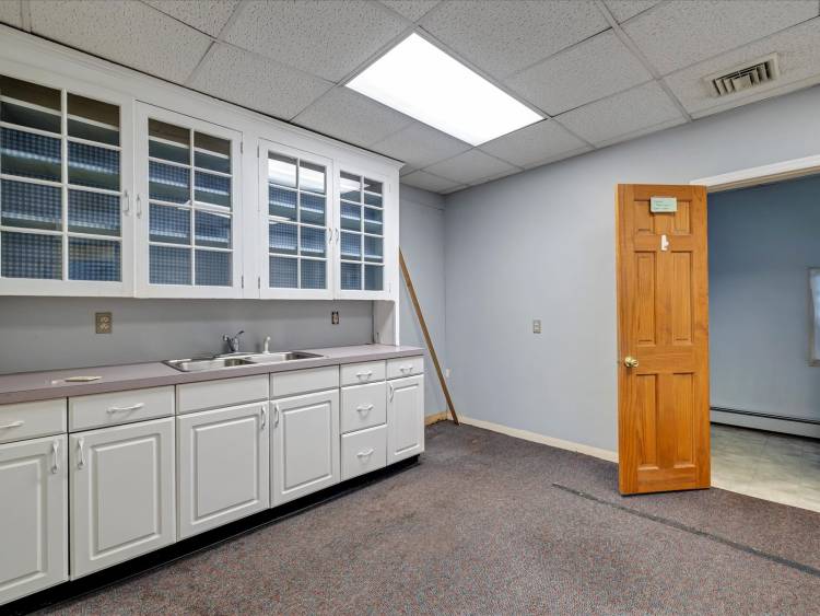 218 Delaware Ave Palmerton medical office space for lease rent